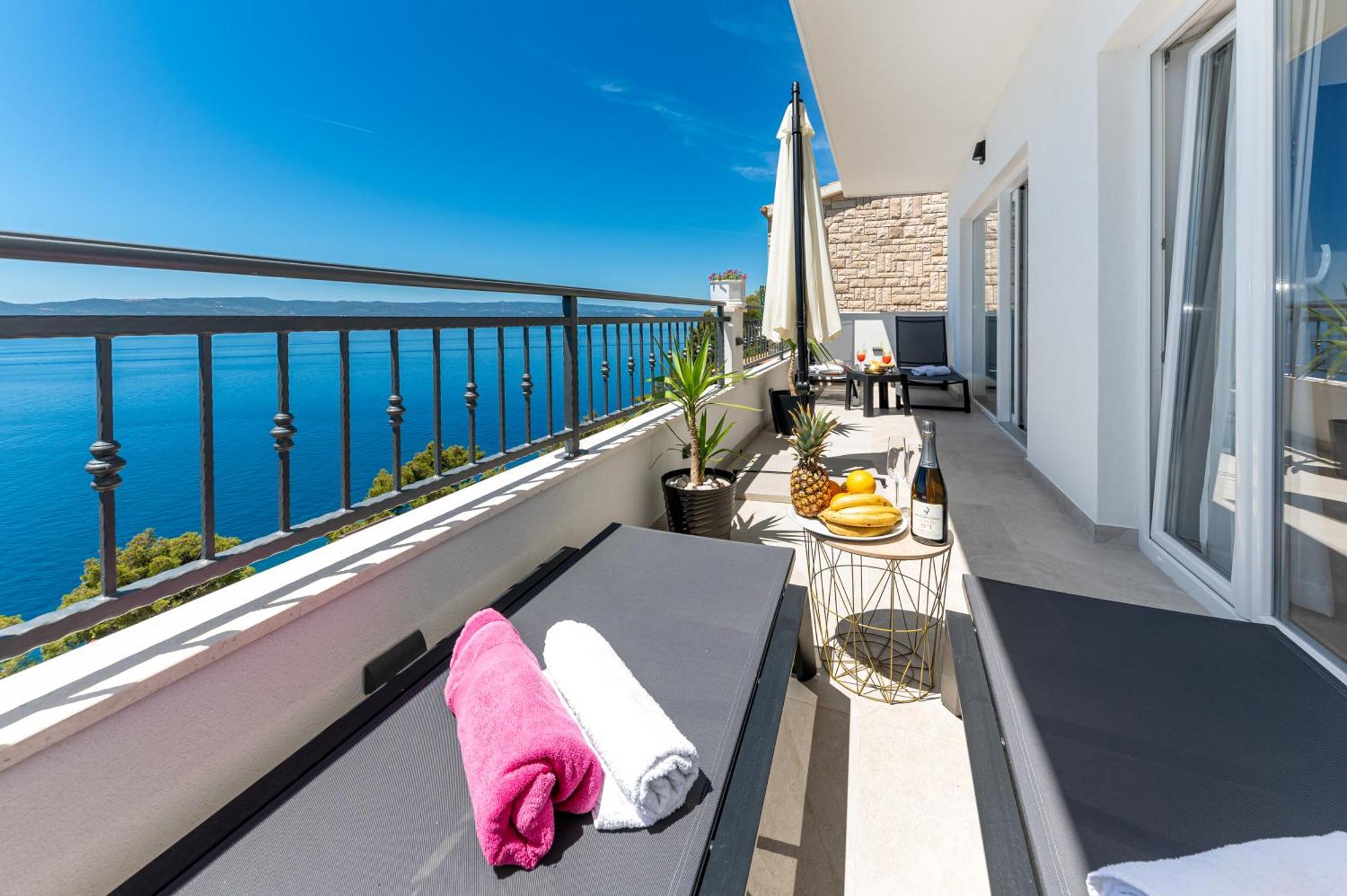Seaview Apartments Nives Brela Luaran gambar
